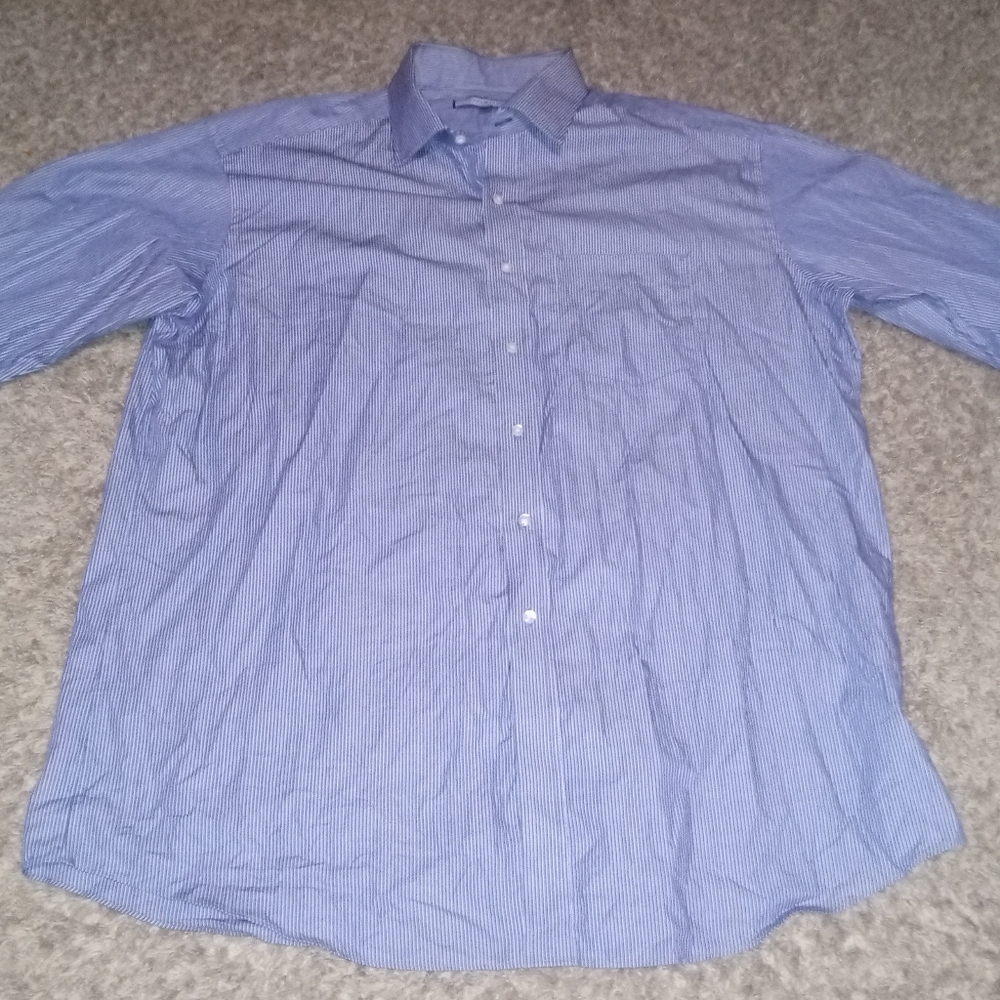 Men's Tommy Hilfiger Button Up Shirt Size 17 1/2 34-35 Color Purple White Preppy